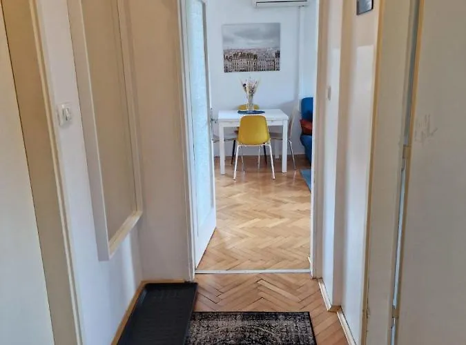 Lovely With Free Parking Daire